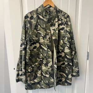Light weight camo jacket